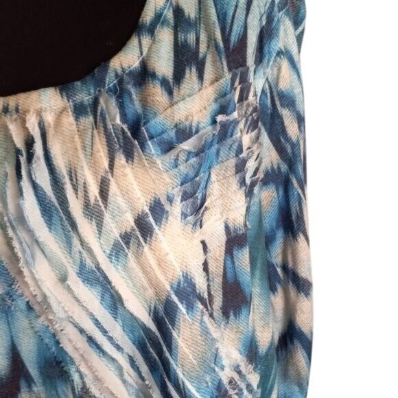 Chicos Size 3 XL Tunic Top Blue Ikat Pattern Long Sleeve Pleated Raw Edge Detail - Picture 3 of 9